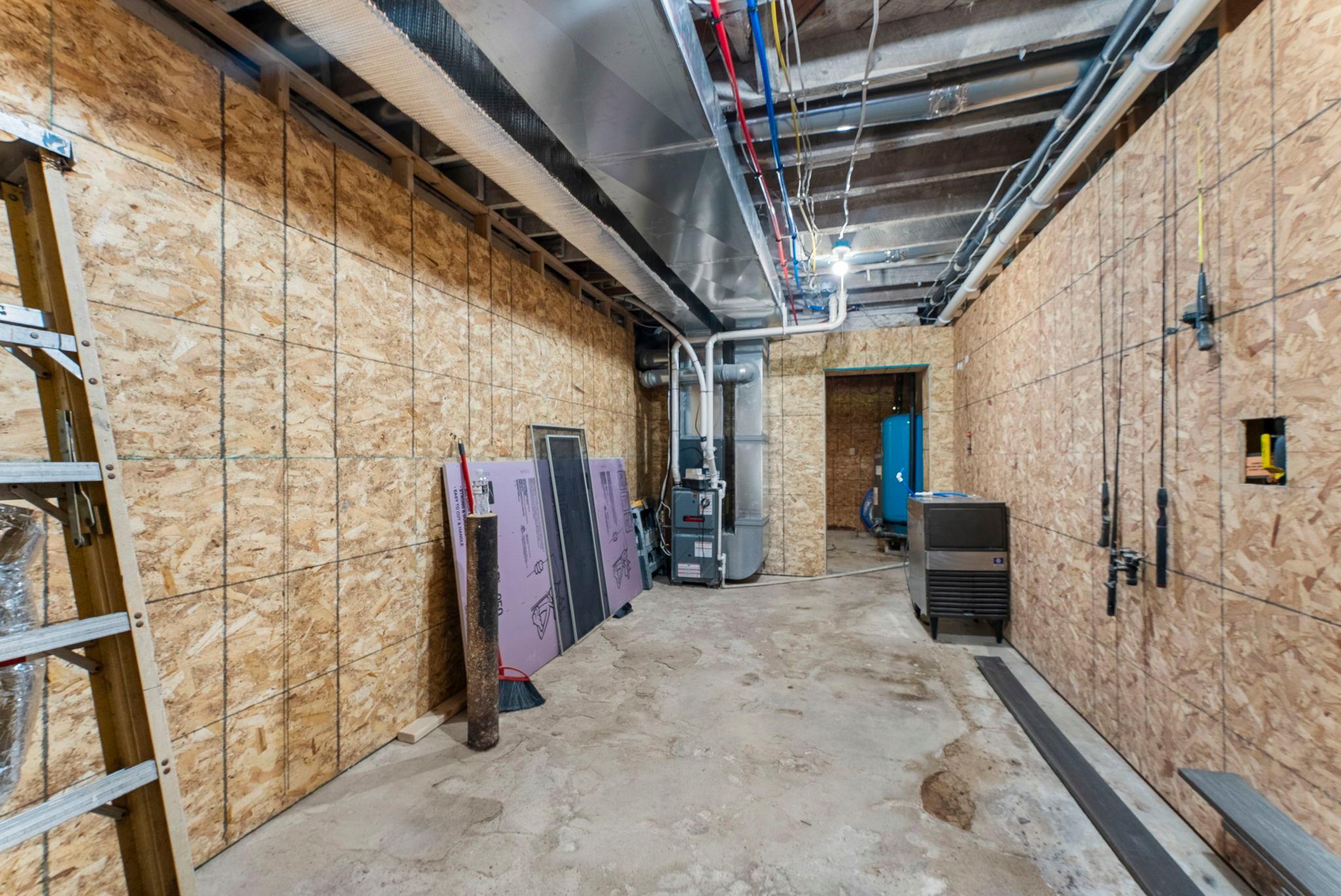 40-web-or-mls-1387 3 1-4 St 15-261.jpg