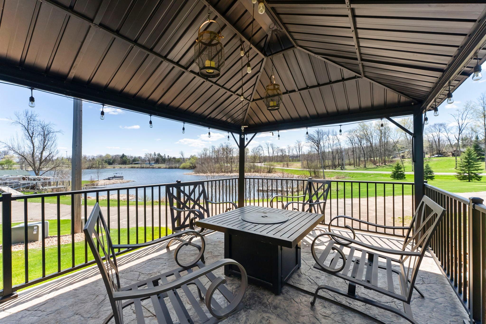 48-web-or-mls-1387 3 1-4 St 15-86.jpg
