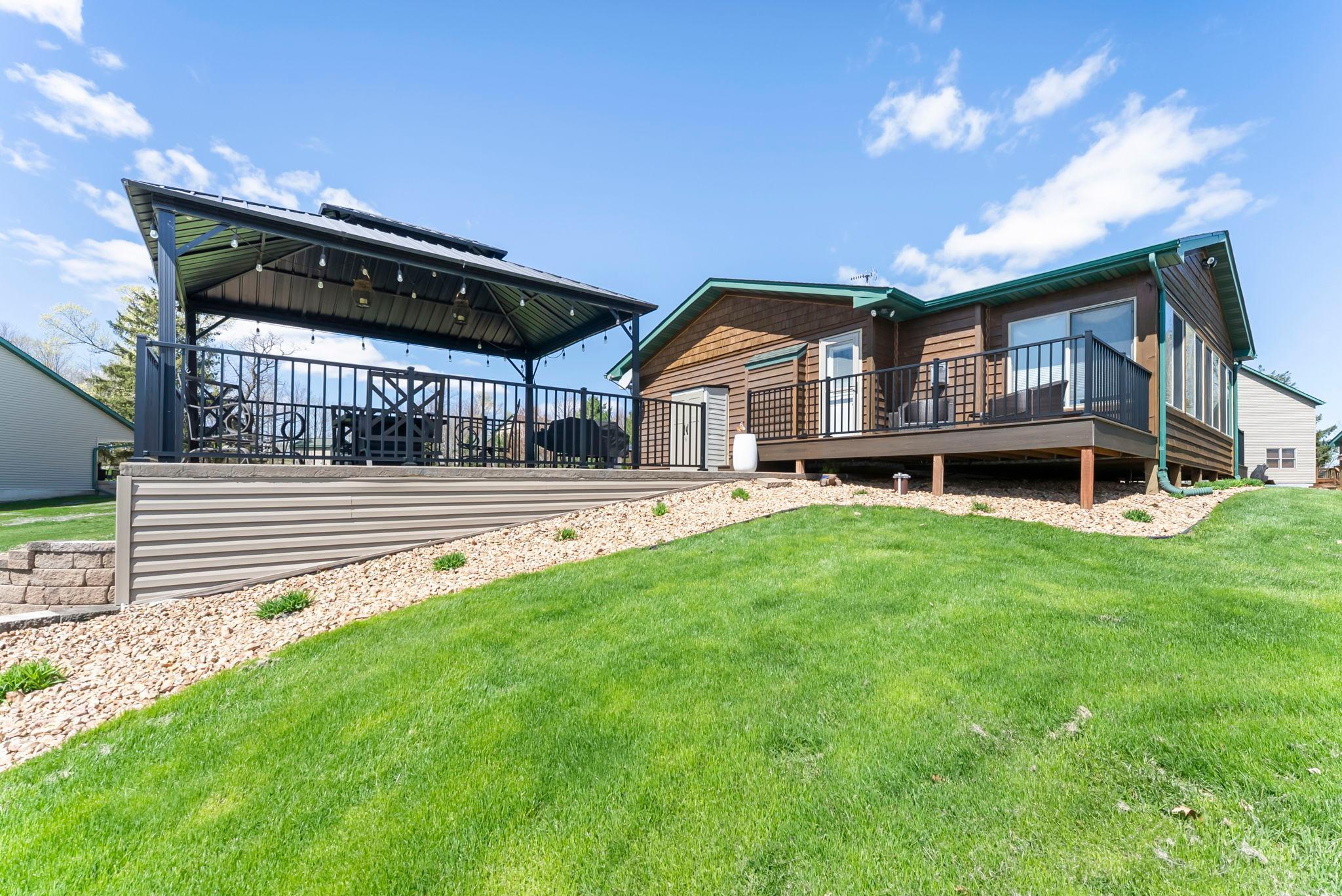 50-web-or-mls-1387 3 1-4 St 15-78.jpg