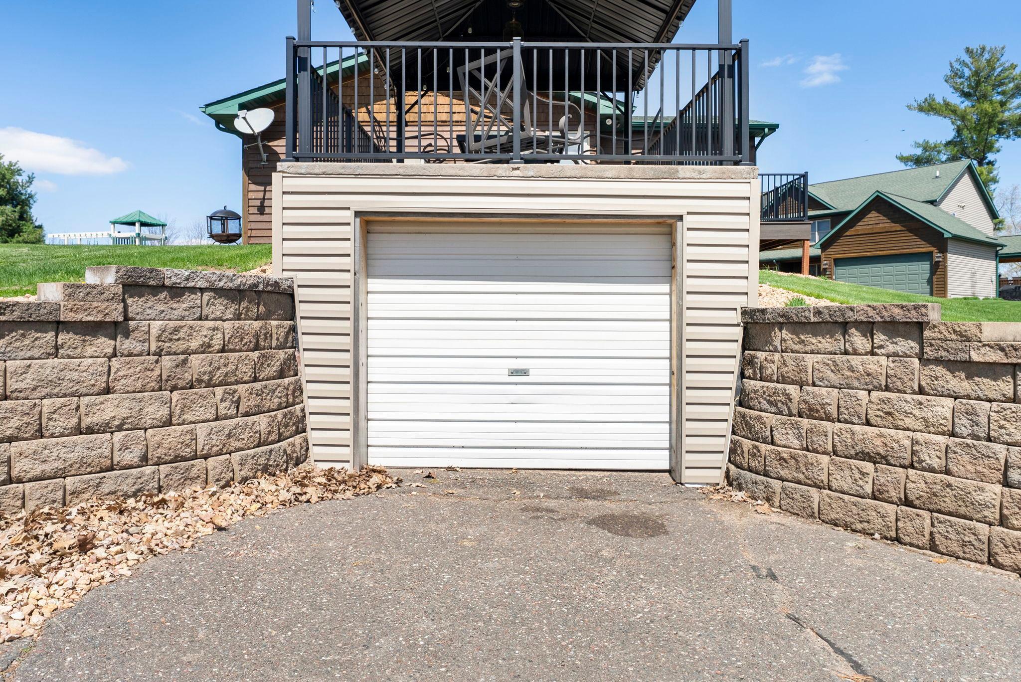 46-web-or-mls-1387 3 1-4 St 15-293.jpg