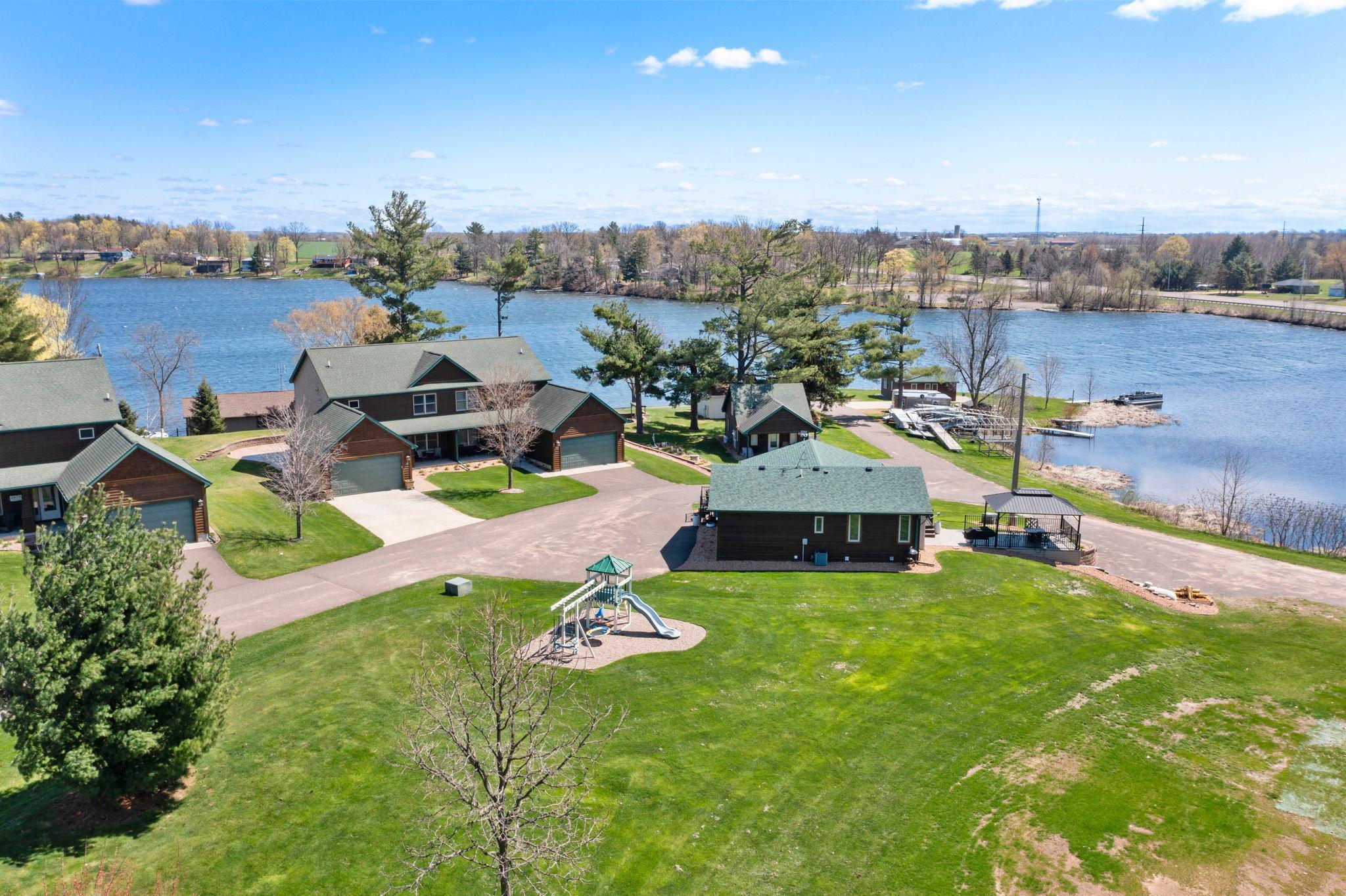 55-web-or-mls-1387 3 1-4 St 15-27.jpg