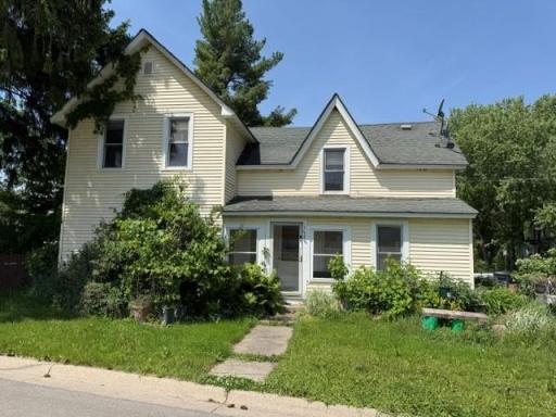 1328 3rd Avenue NW, Faribault, MN 55021