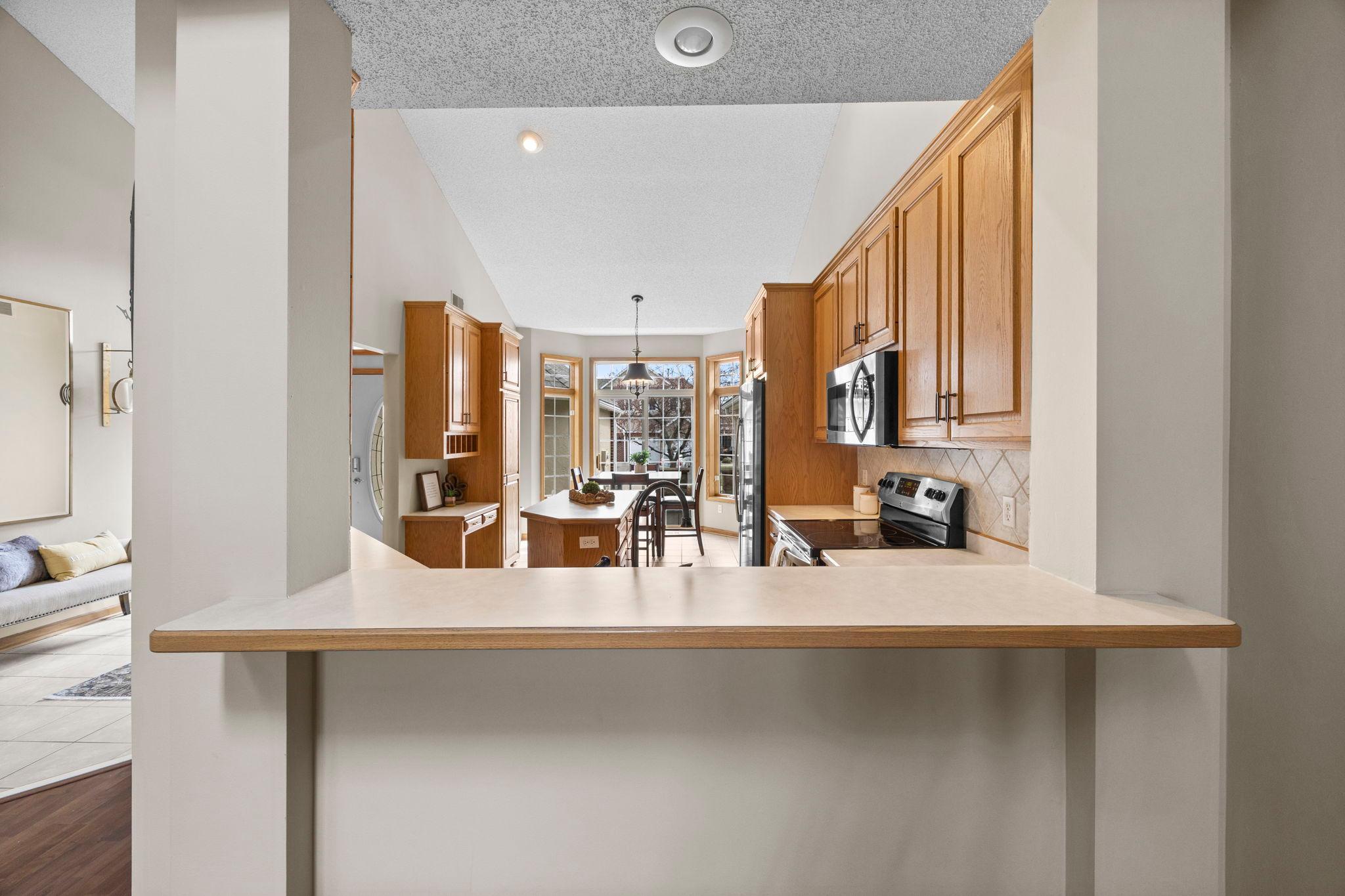 Breakfast bar for easy dinner and hosting guests.