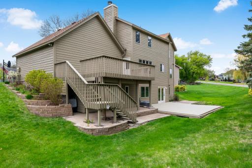 9-web-or-mls-4540 Wellington Ln Plymouth MN_0010.jpg