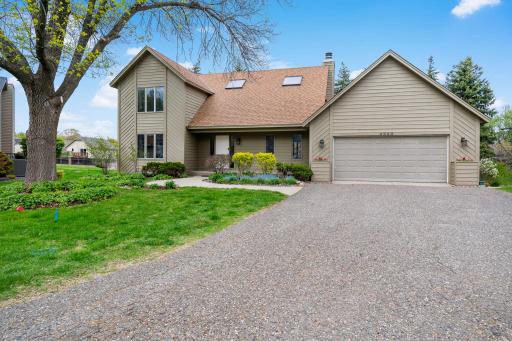 2-web-or-mls-4540 Wellington Ln Plymouth MN_0003.jpg