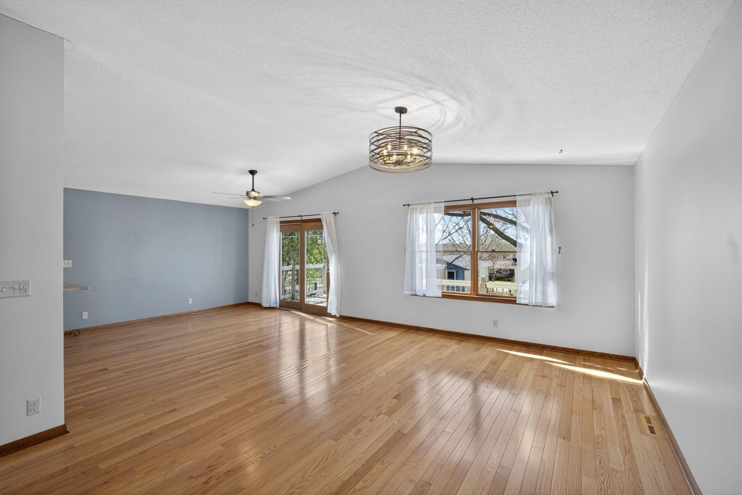 842 22nd St SE 4o6o_1mA.jpeg