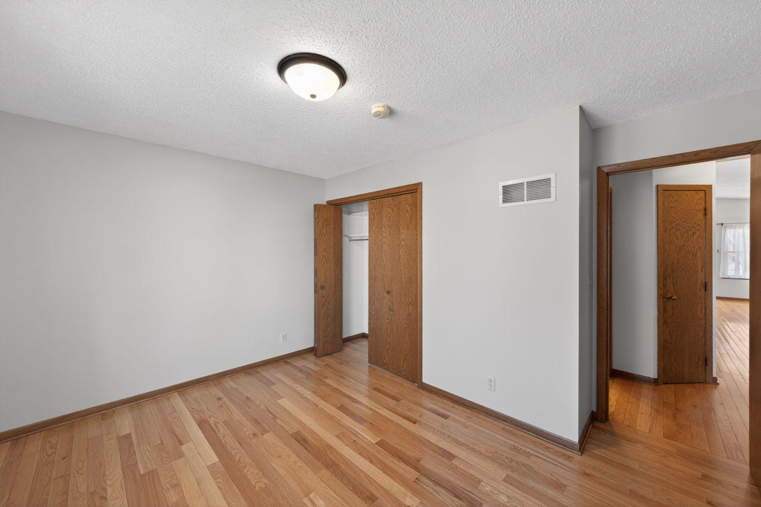 842 22nd St SE MjhLNVkA.jpeg