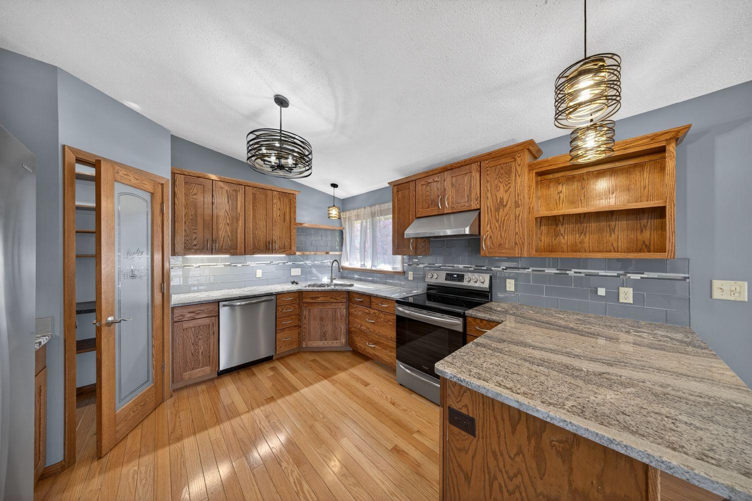 842 22nd St SE zsUn_J9A.jpeg