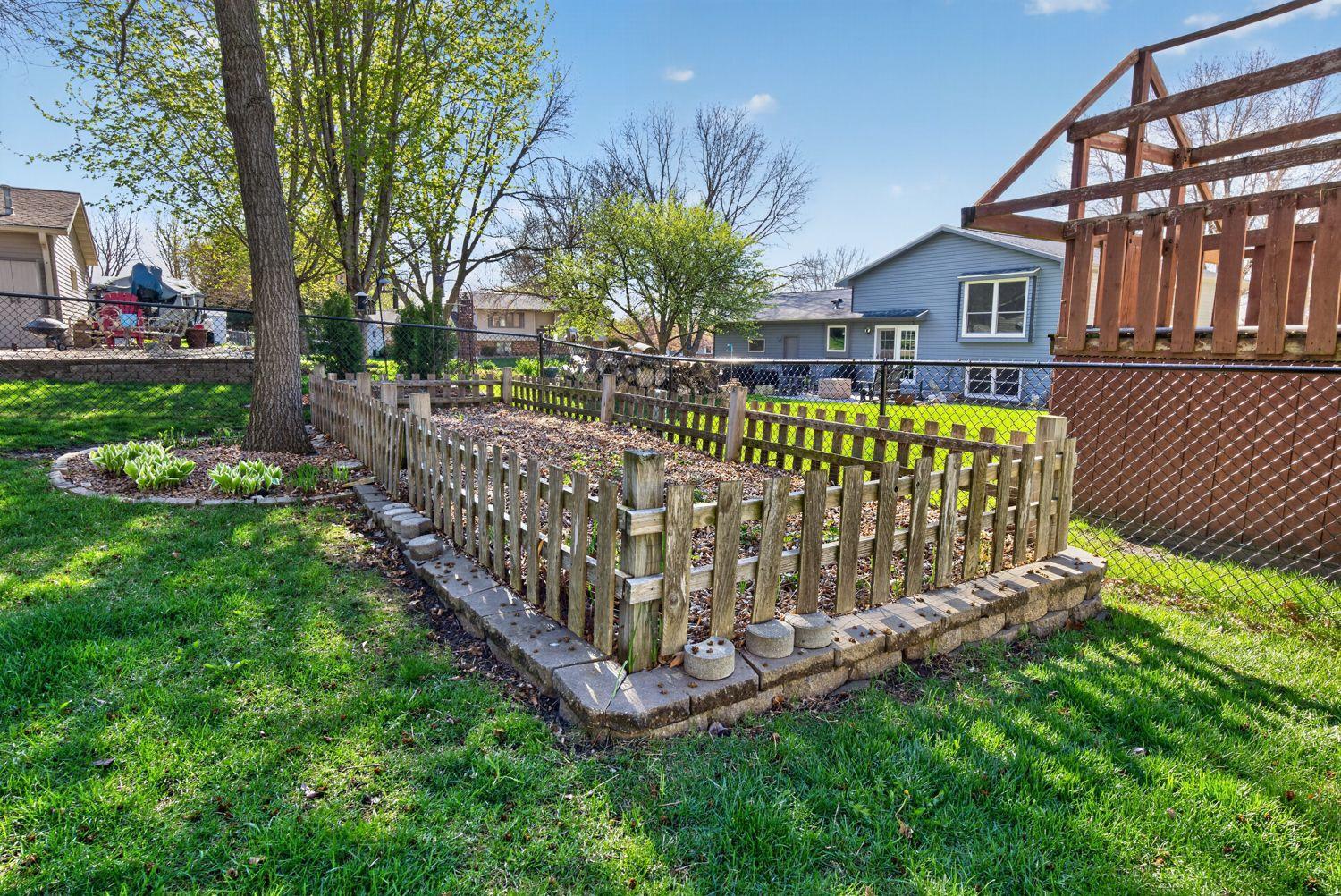 842 22nd St SE petATF-Q.jpeg