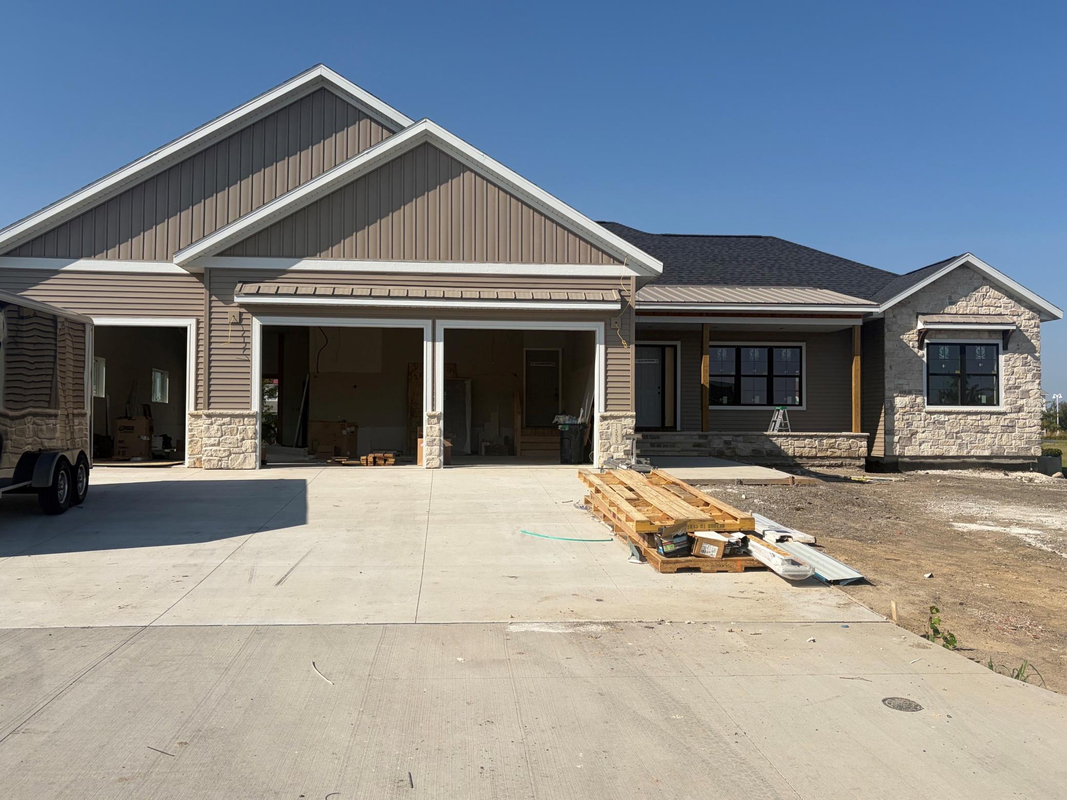 Property photo for 1555 72nd Avenue S, Fargo, ND 58104