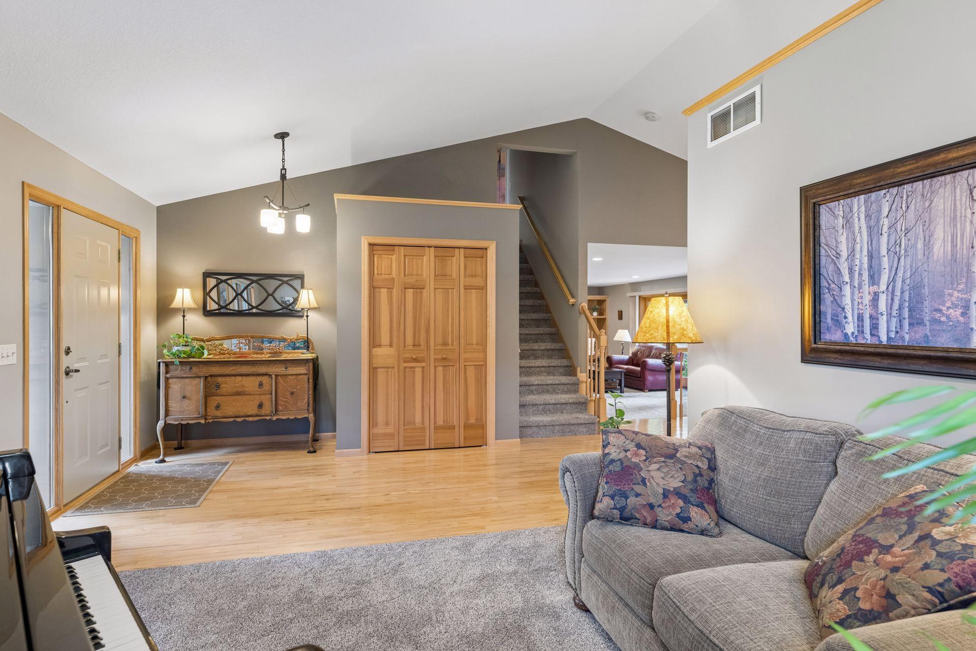 Vaulted ceiling for added comfort