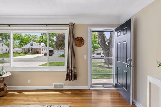 8115 1st Avenue S, Bloomington, MN 55420
