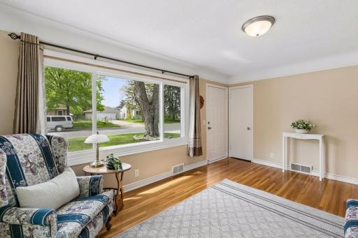8115 1st Avenue S, Bloomington, MN 55420