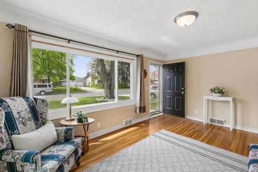 8115 1st Avenue S, Bloomington, MN 55420