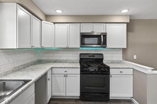 1923 Vale Avenue NW, Elk River, MN 55330