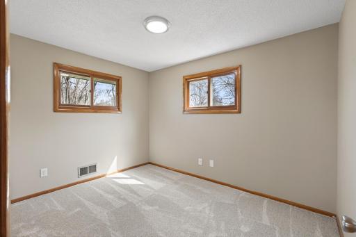 1923 Vale Avenue NW, Elk River, MN 55330