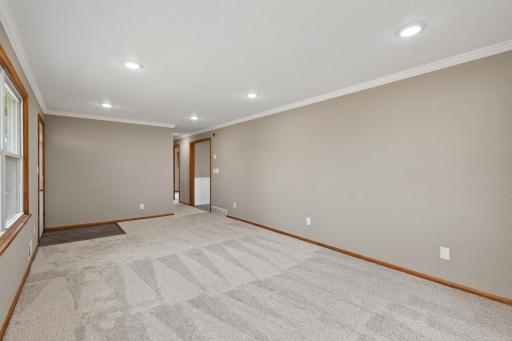 1923 Vale Avenue NW, Elk River, MN 55330