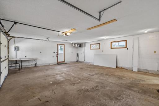 1923 Vale Avenue NW, Elk River, MN 55330
