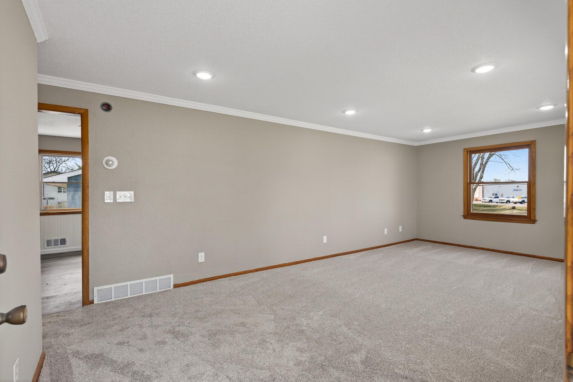 05_1923_Vale_Ave_NW5_mls.jpg