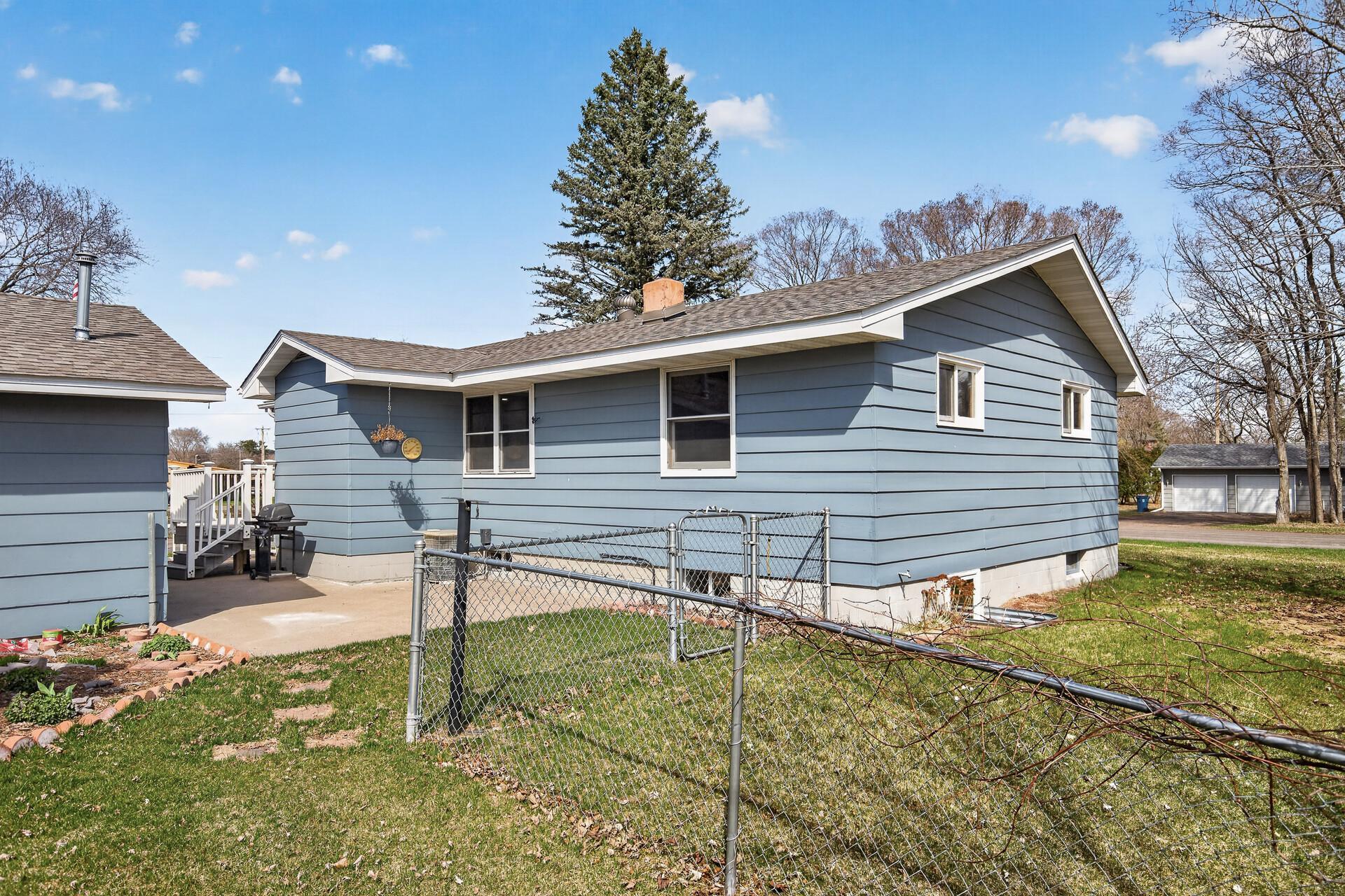 48_1923_Vale_Ave_NW48_mls.jpg