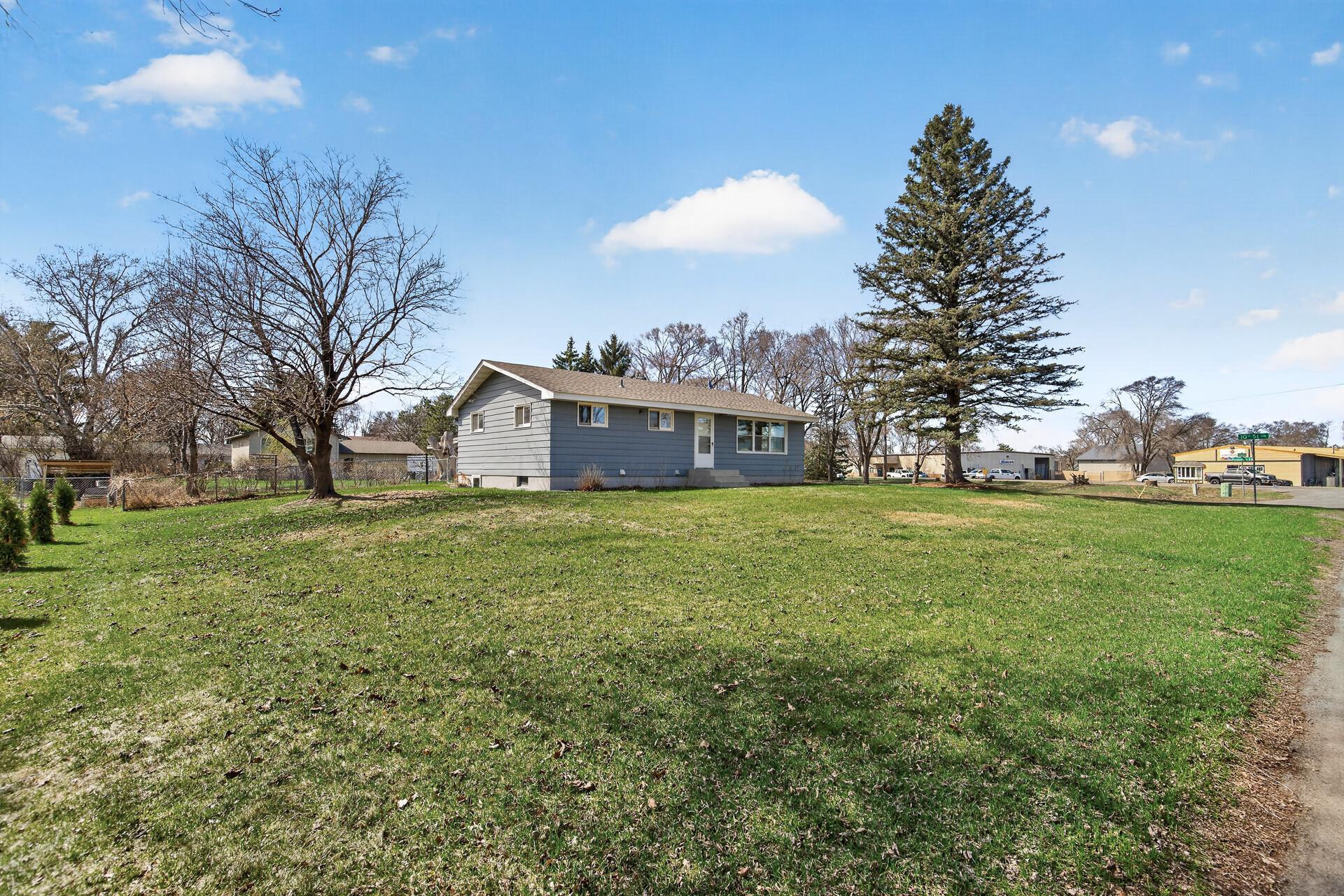 43_1923_Vale_Ave_NW43_mls.jpg