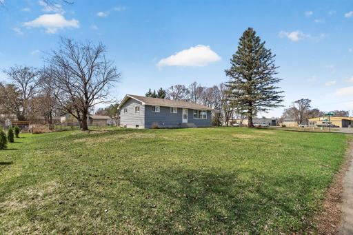 1923 Vale Avenue NW, Elk River, MN 55330