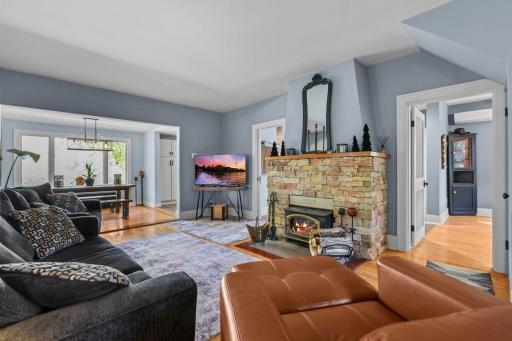 1120 Summit Avenue, Saint Paul, MN 55115