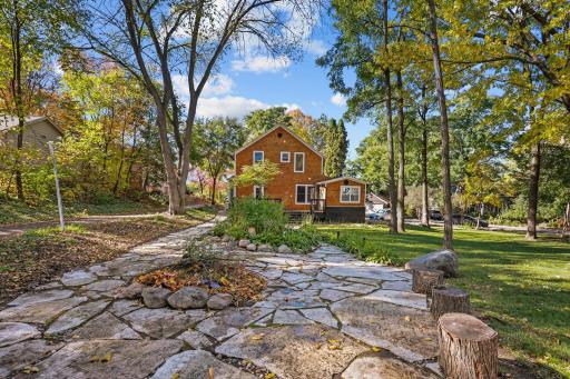 1120 Summit Avenue, Saint Paul, MN 55115