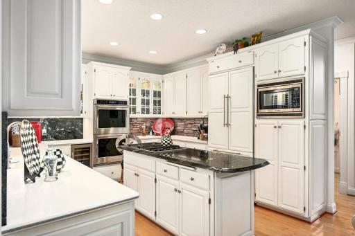 12728 Sable Drive, Burnsville, MN 55337