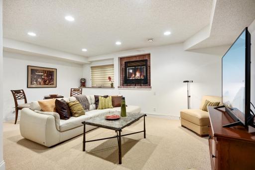 12728 Sable Drive, Burnsville, MN 55337
