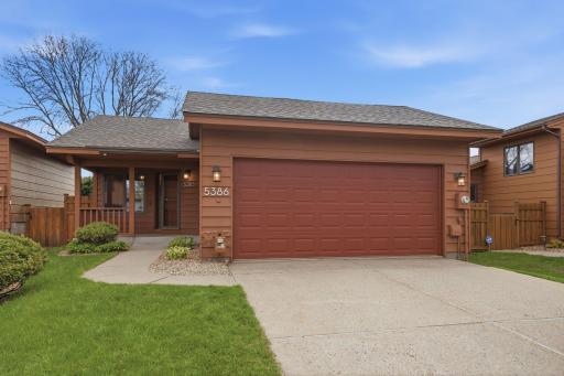 5386 Emerald Way, Saint Paul, MN 55124
