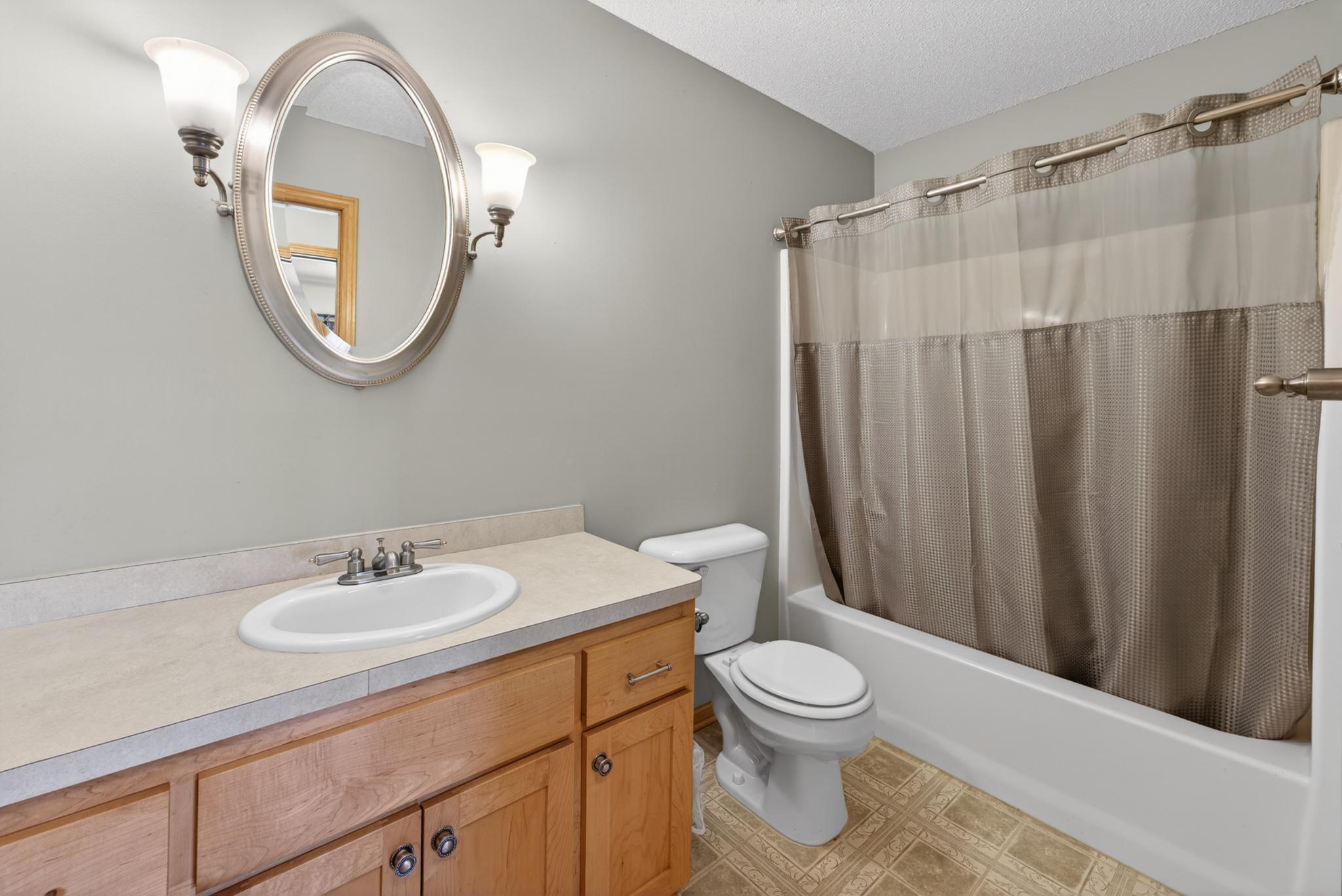 Upper level full bath
