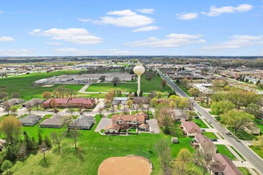 1221 Bradford Street SE, Hutchinson, MN 55350