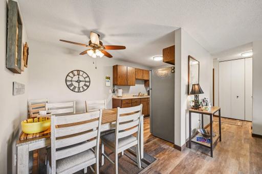 1304 W Medicine Lake Drive, 221, Minneapolis, MN 55441