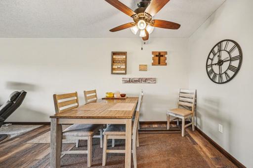 1304 W Medicine Lake Drive, 221, Minneapolis, MN 55441