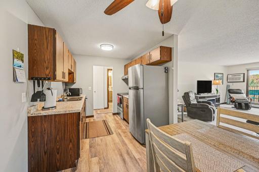 1304 W Medicine Lake Drive, 221, Minneapolis, MN 55441