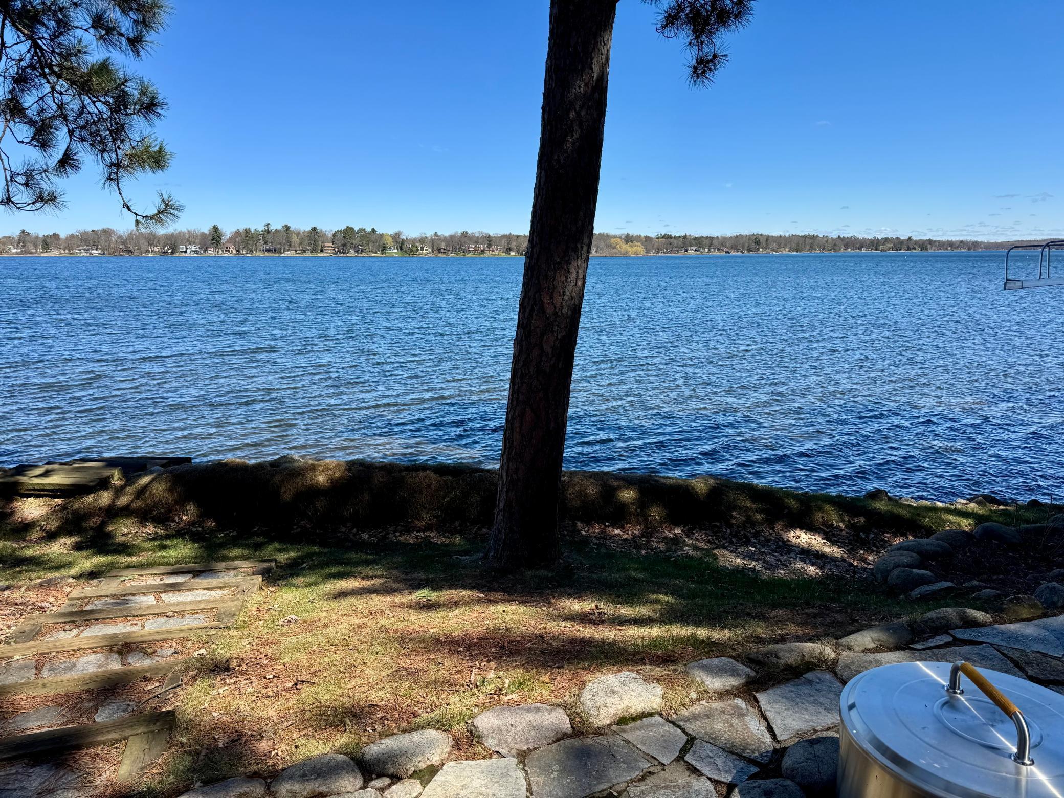 Lake Shore Panoramic Views Of The Lake!