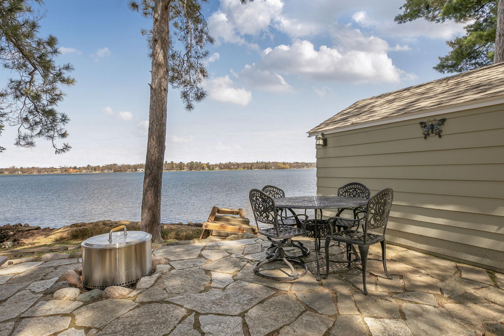 Boat House/Combination For All Of Your Lake NEEDS!