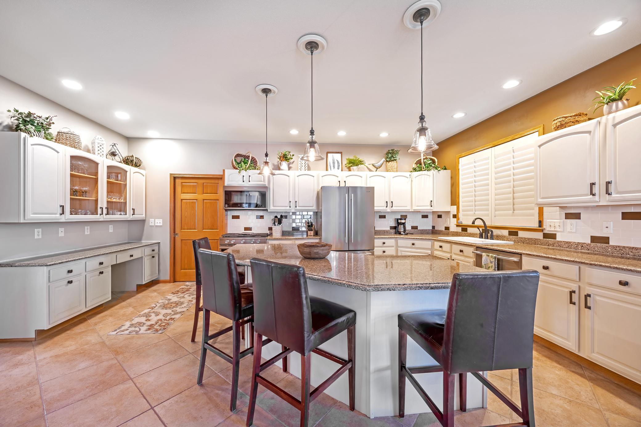 Main Level - Kitchen.jpg