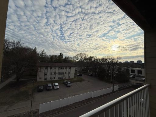 2900 University Avenue SE, 402, Minneapolis, MN 55414