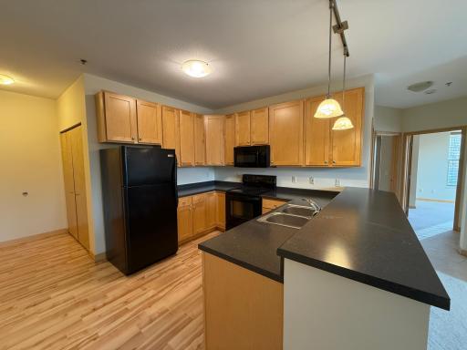 2900 University Avenue SE, 402, Minneapolis, MN 55414