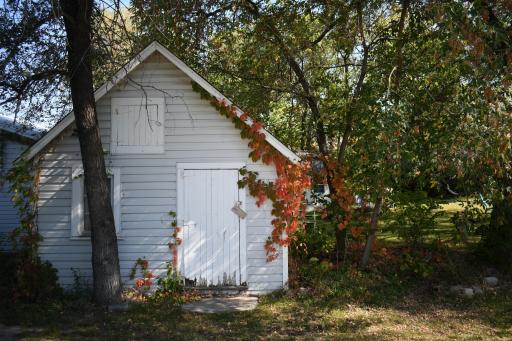 20 Elm Avenue NE, Menahga, MN 56464