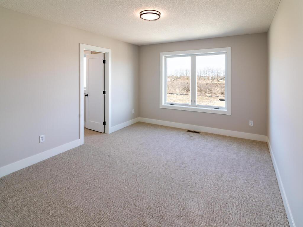 5380 176th St W Lakeville MN 55044 USA-019-002-Bedroom-MLS_Size.jpg