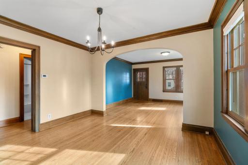 2300 Mckinley Street NE, Minneapolis, MN 55418