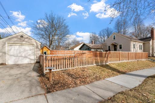 2300 Mckinley Street NE, Minneapolis, MN 55418