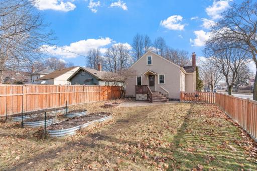 2300 Mckinley Street NE, Minneapolis, MN 55418