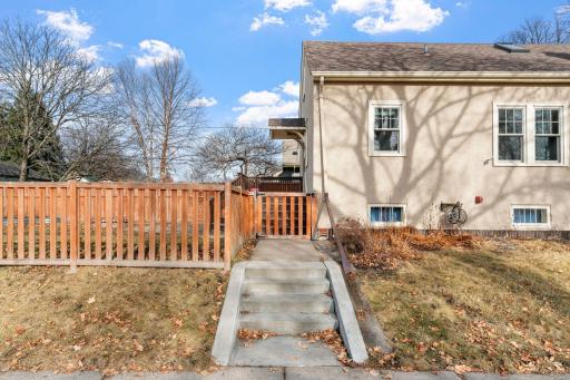 2300 Mckinley Street NE, Minneapolis, MN 55418