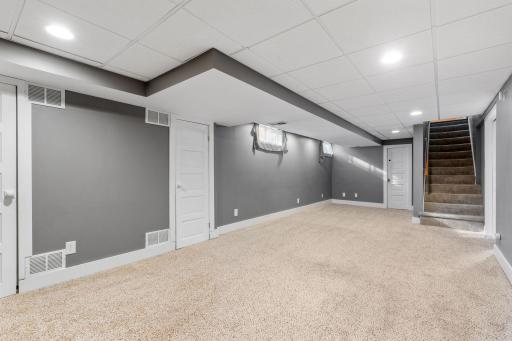 2300 Mckinley Street NE, Minneapolis, MN 55418