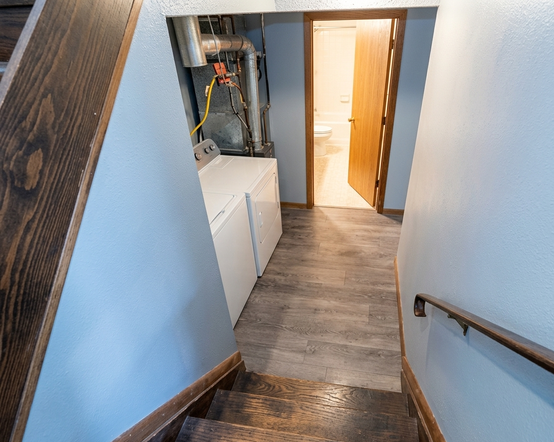 Stairs Down.png