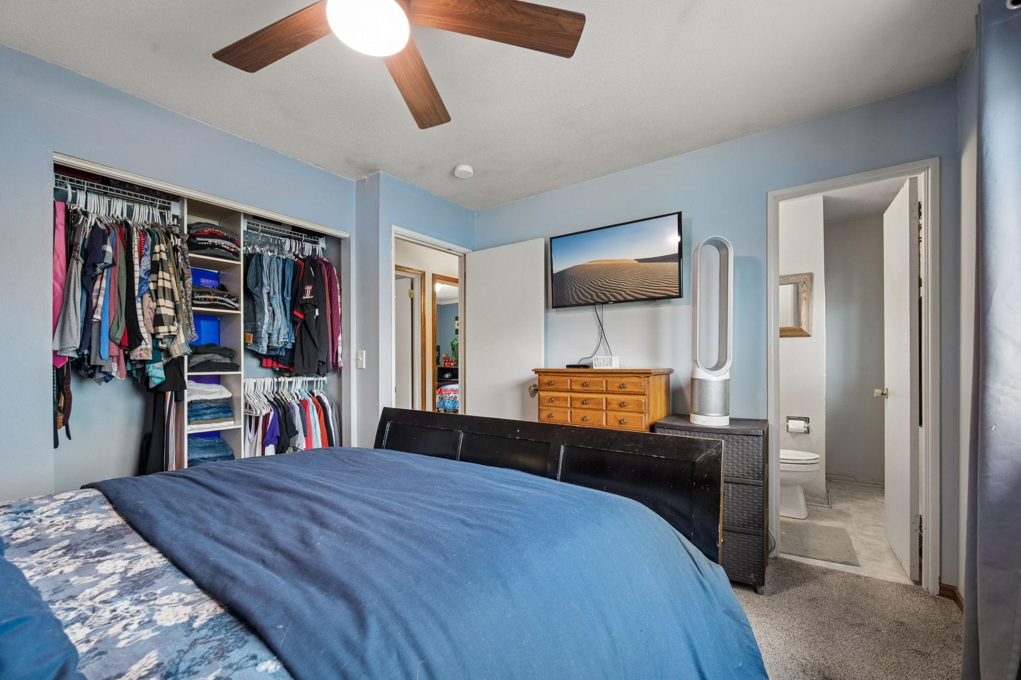 Master Bedroom Has A 1/2 Bath En Suite